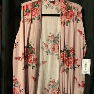 Beautiful pink 💐 vest. NWT